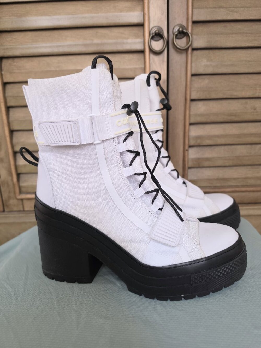 Converse Chuck Taylor All Star GR82 White Women’s Boot Size 8 US Chunky Heel